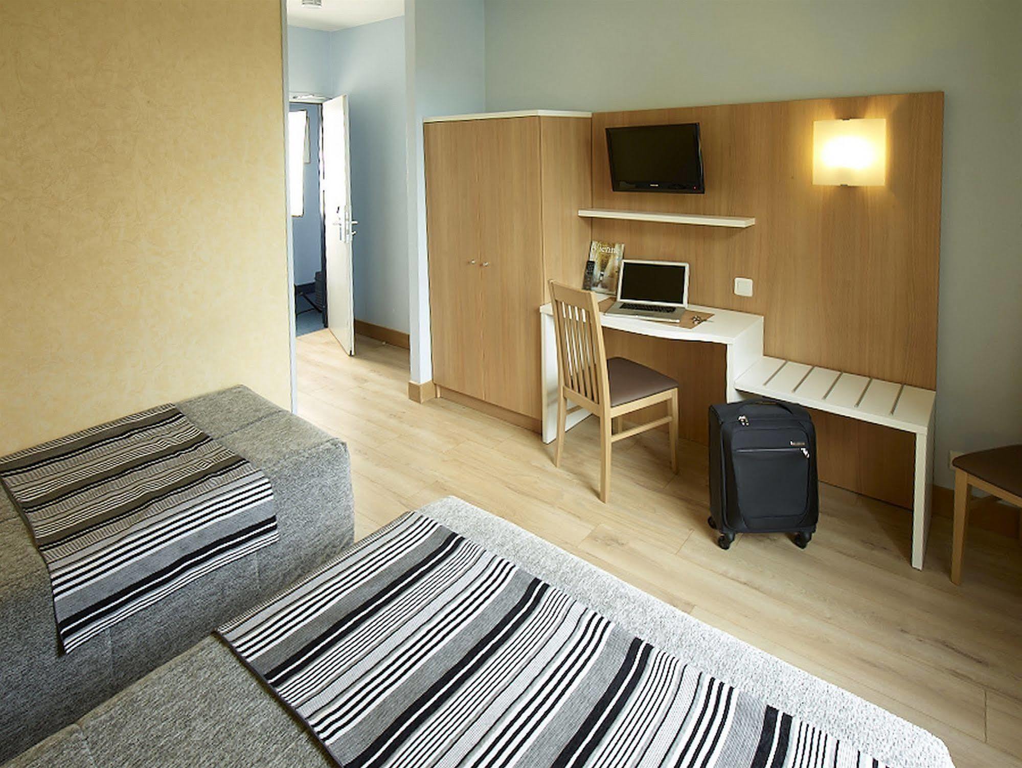 The Originals City, Hotel Continental, Poitiers Exterior photo